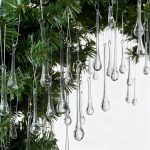 Set of 64 clear, teardrop-shaped acrylic crystal ornaments for Christmas trees and New Year’s parties